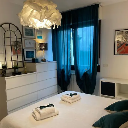 Apartment White&grey House Florenz