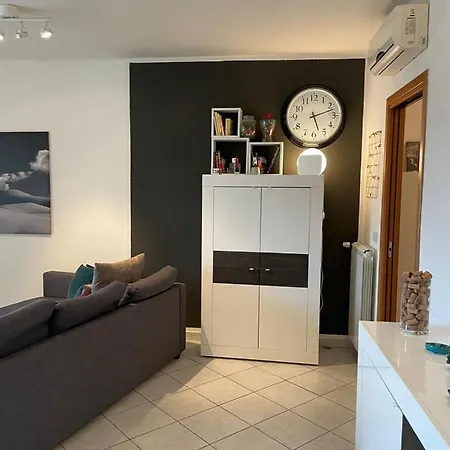 Apartment White&grey House *